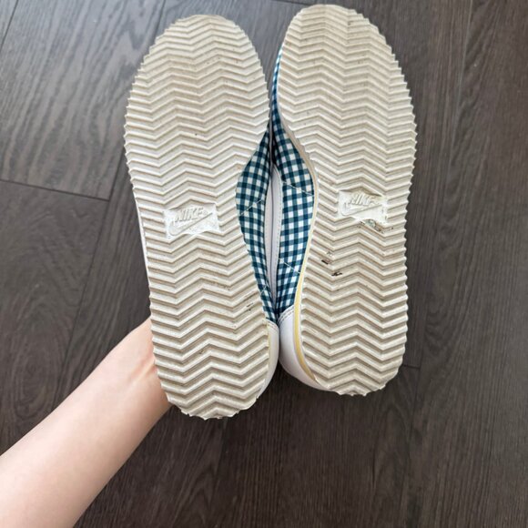 Nike Classic Gingham Cortez Sneakers Size 7 Women’s Preowned Runs Small - Picture 11 of 11